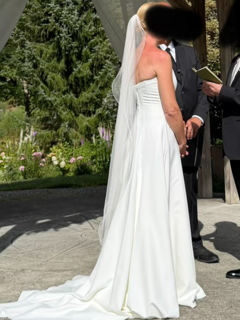Custom French Silk Tulle Bridal Veil 60" Angel Cut Horsehair Trim, by Kapsule